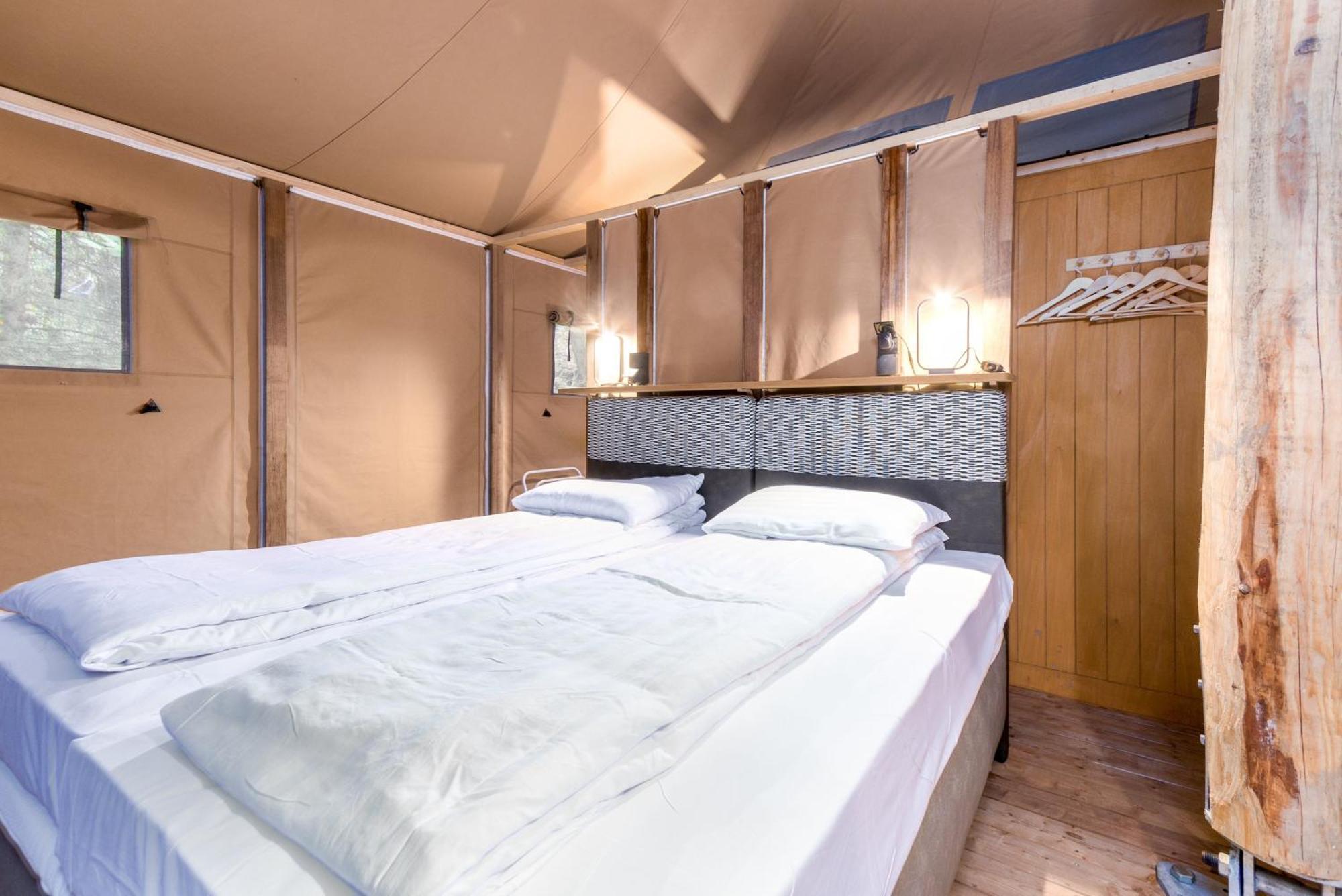 Landal Glamping Neufchâteau Hotel Bagian luar foto
