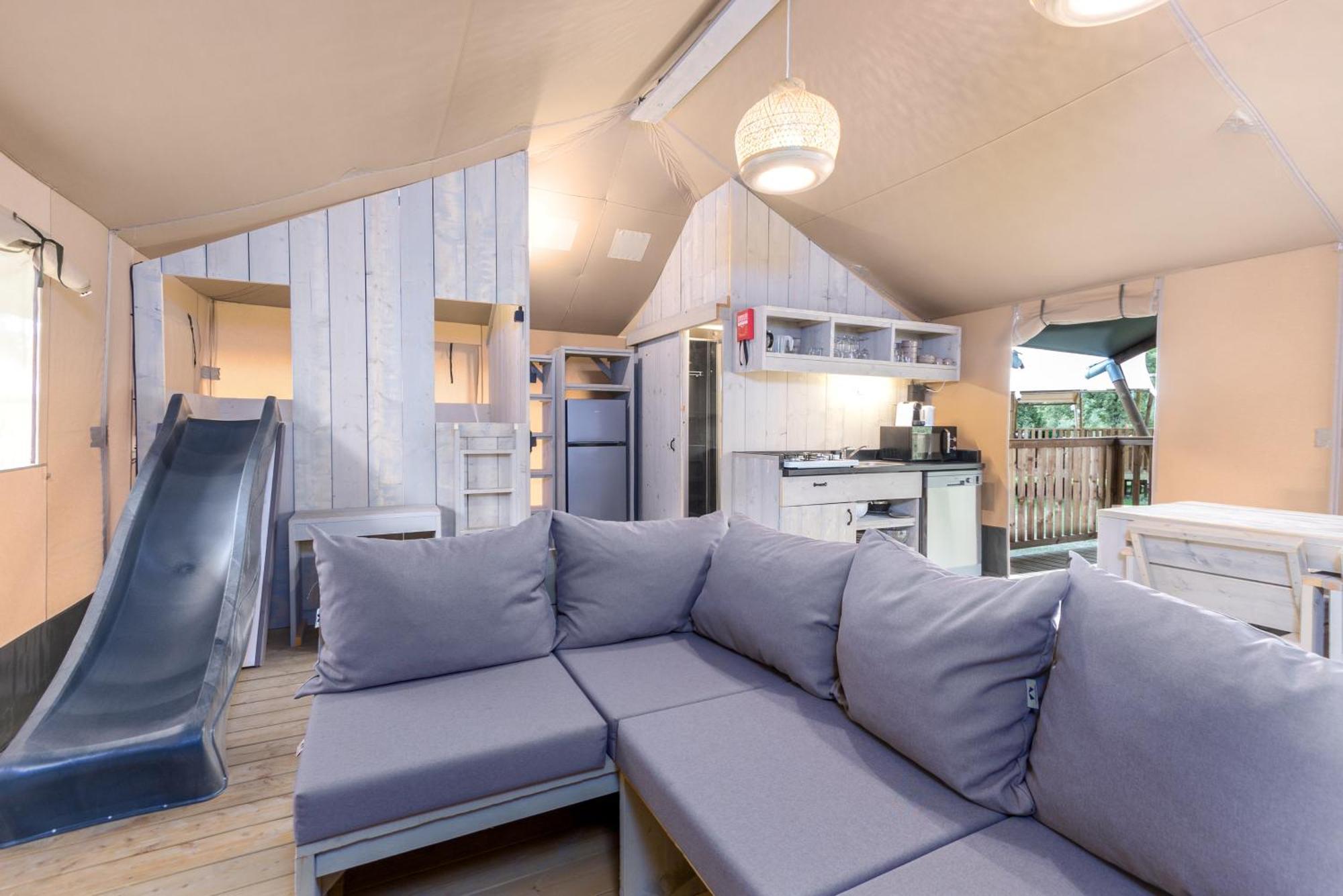 Landal Glamping Neufchâteau Hotel Ruang foto