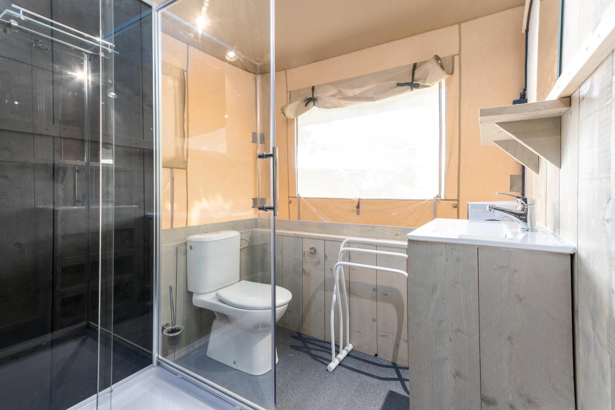 Landal Glamping Neufchâteau Hotel Ruang foto