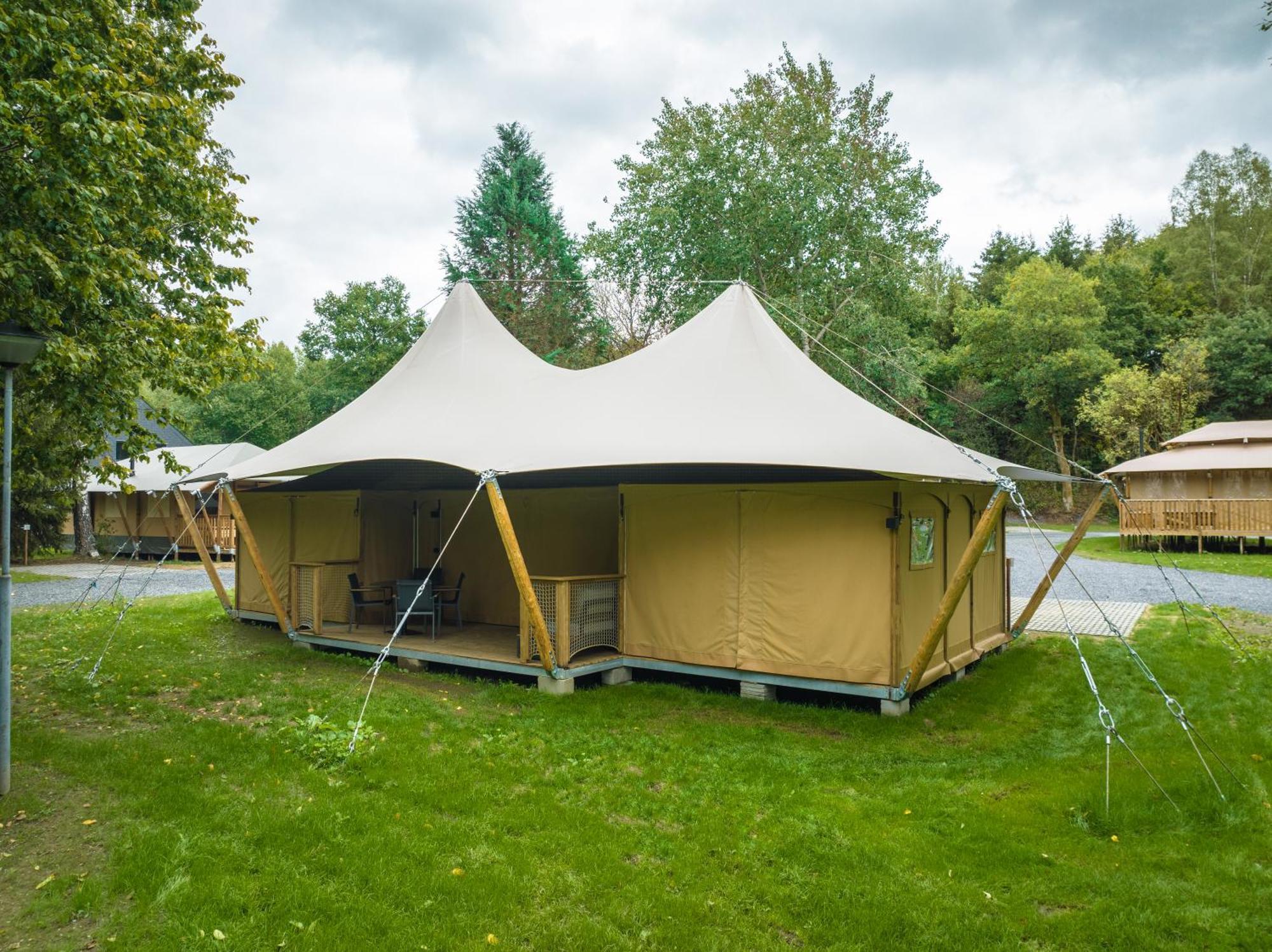 Landal Glamping Neufchâteau Hotel Ruang foto