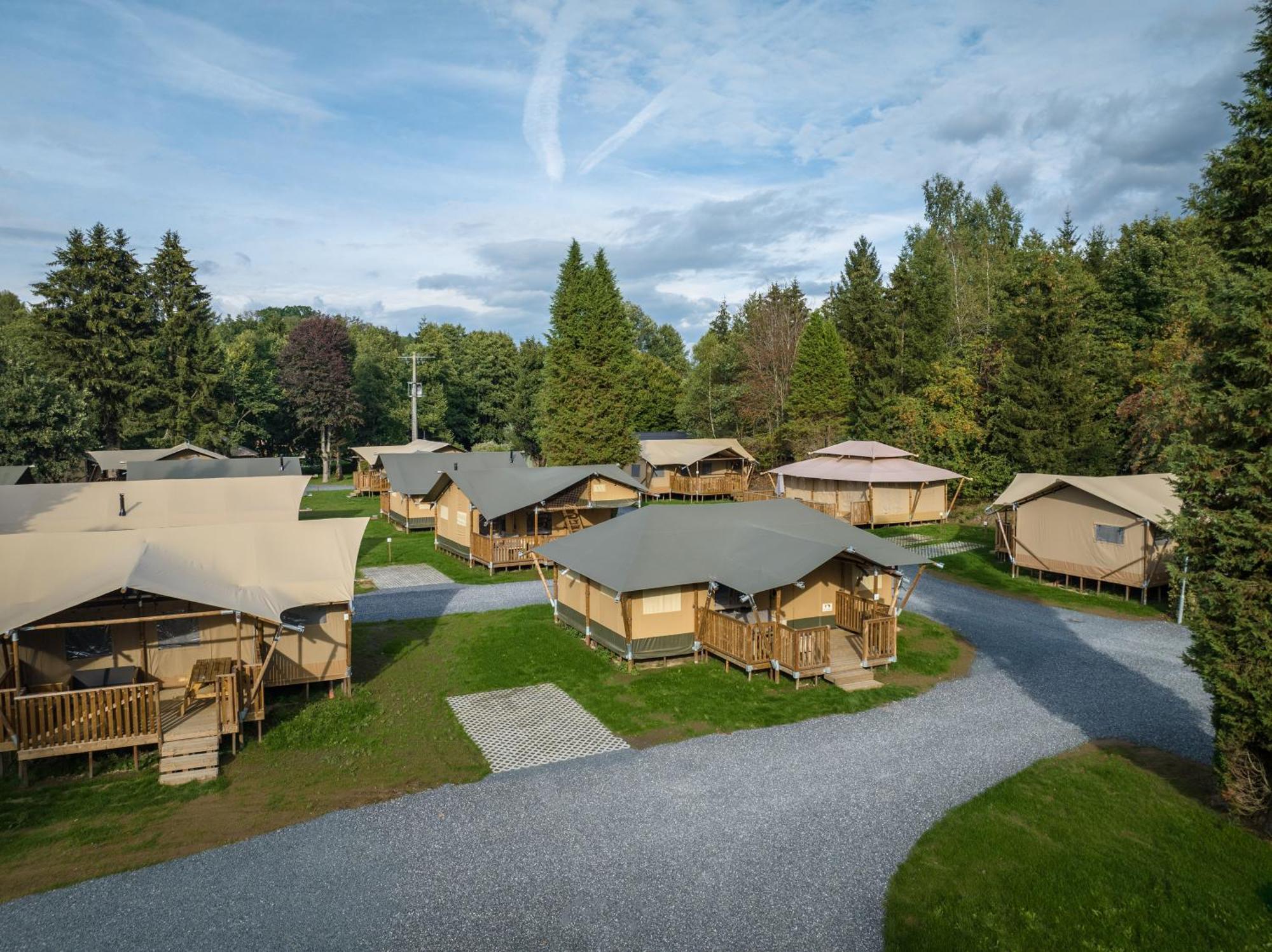 Landal Glamping Neufchâteau Hotel Bagian luar foto
